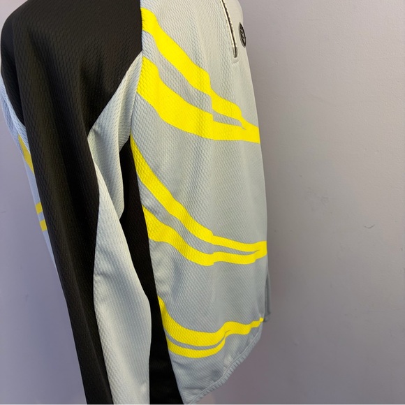 Crane bicycle shirt, size small - Picture 6 of 13